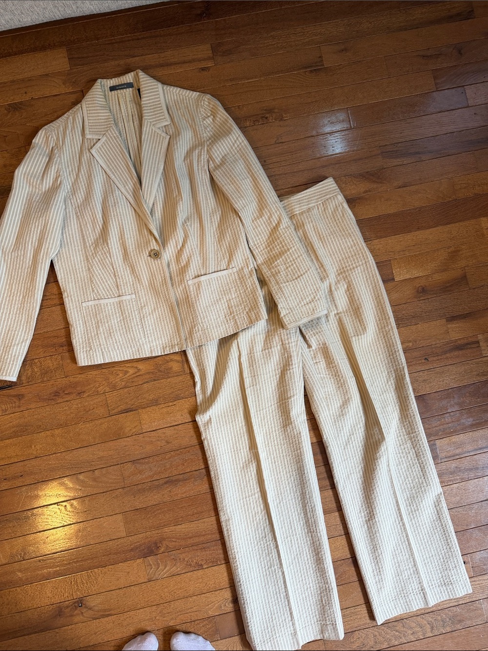 Liz Claiborne Cream Pinstripe Blazer & Trouser Suit